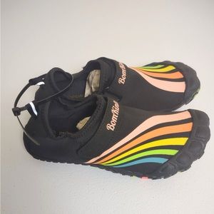 BomKinta Colorful Water Aqua Socks Kids Size 3 NWT